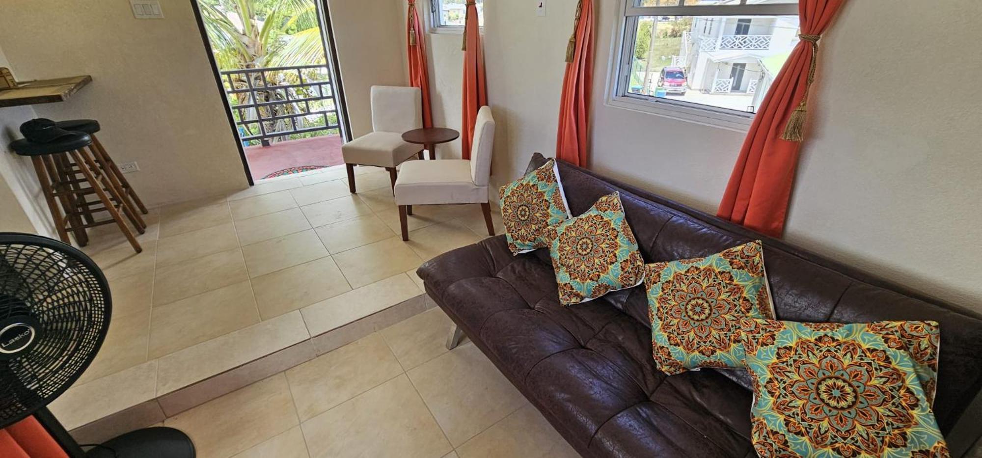 Seclusion Studio Apartment. Saint Philip Ngoại thất bức ảnh